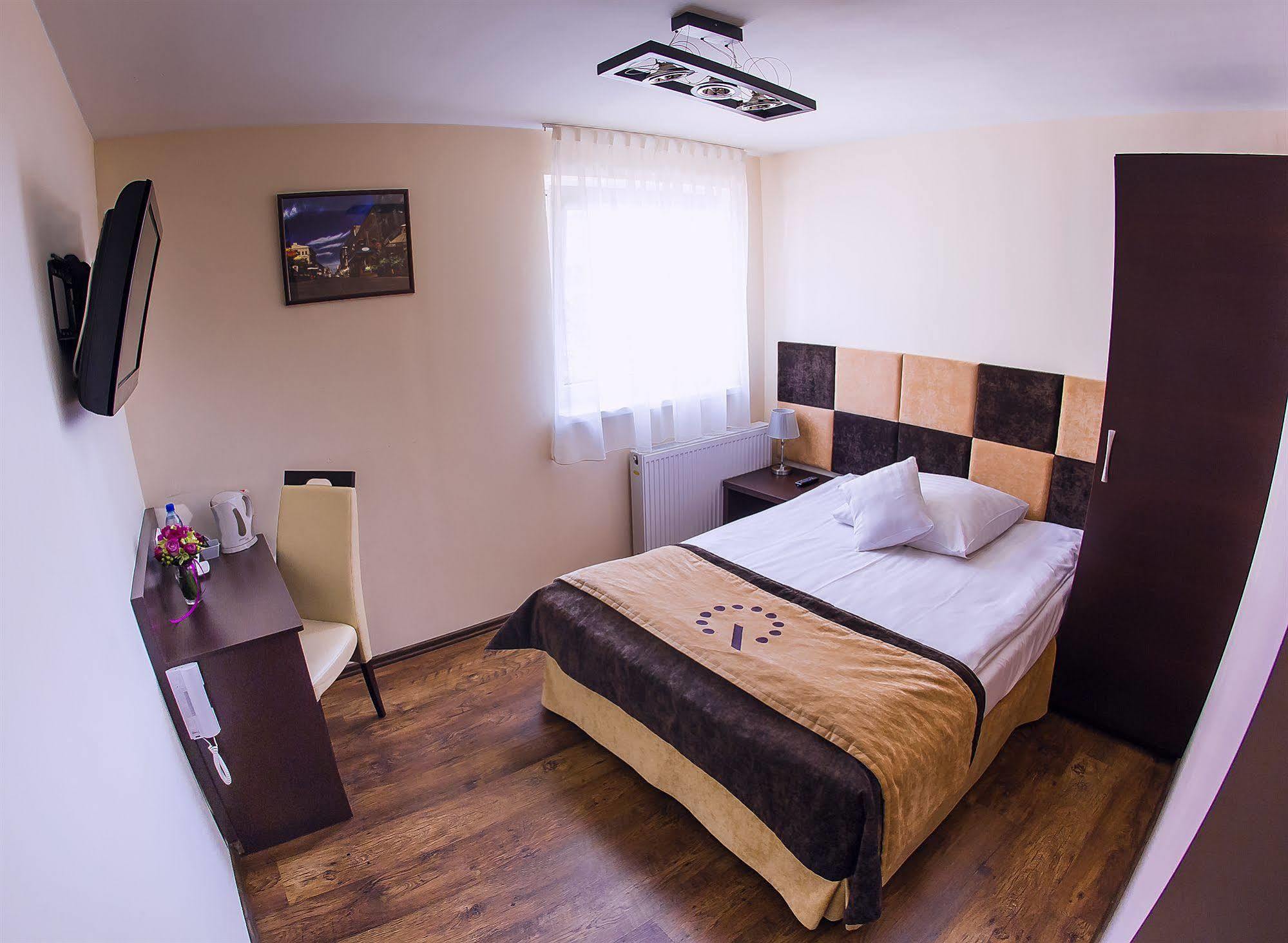 Boutique Hotel'S III Pilsudskiego Lodz  Exterior photo